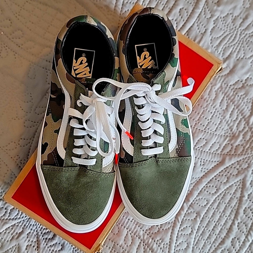 NEW Van's Old Skool